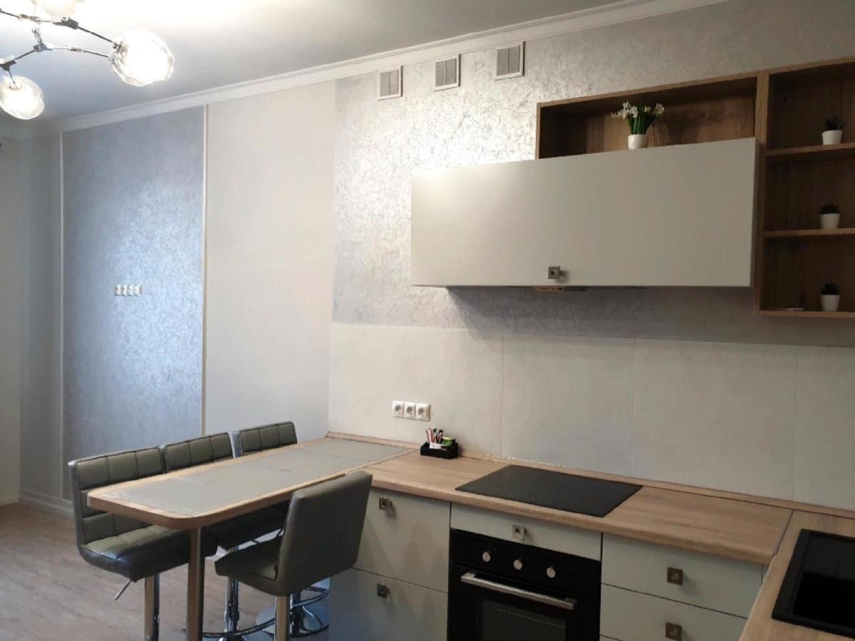 Apartment Sweethome 1 Free Parking Užhorod Esterno foto