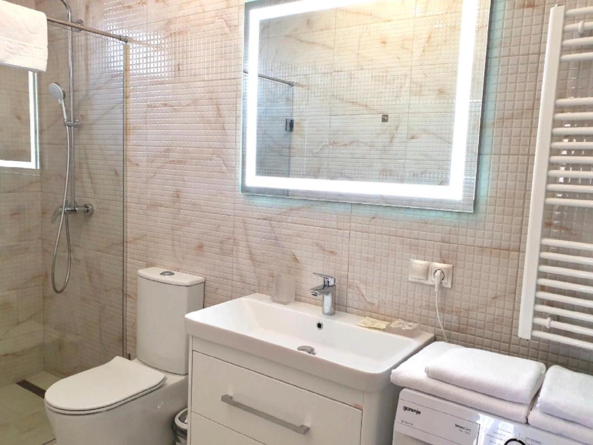 Apartment Sweethome 1 Free Parking Užhorod Esterno foto